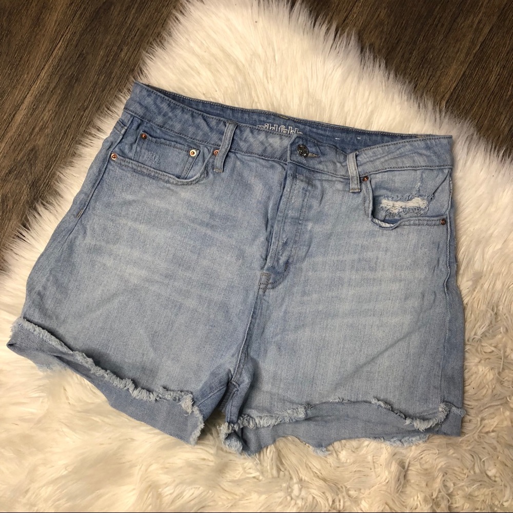 Wild Fable High rise light wash denim shorts